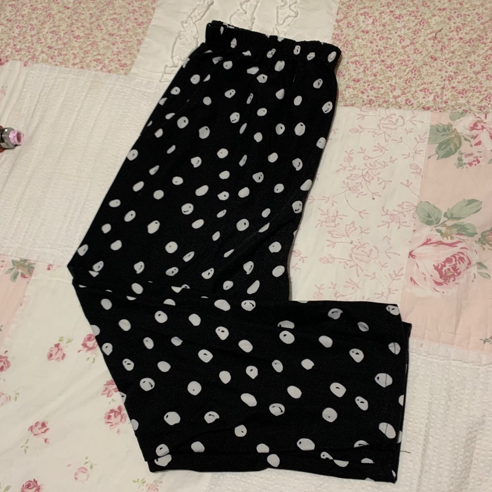 Take 50% OFF! A&D black white cropped dot leggings